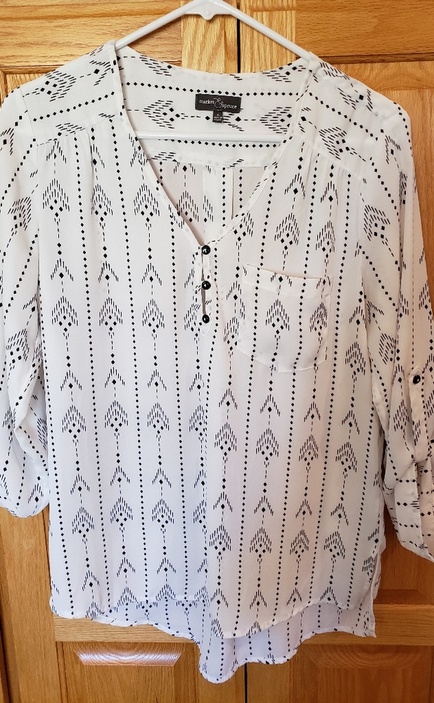 Market and Spruce Walfred Henley blouse